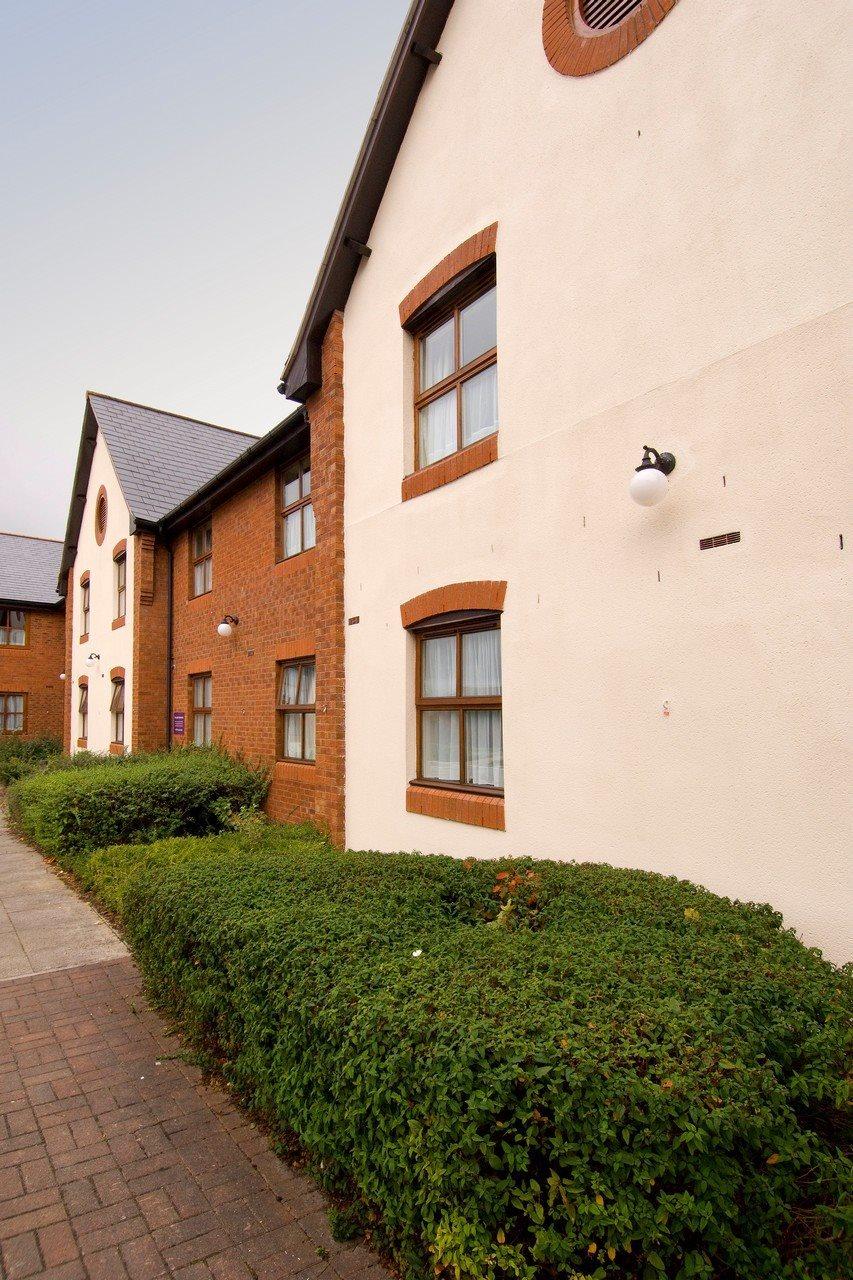 Chester Central Exterior photo